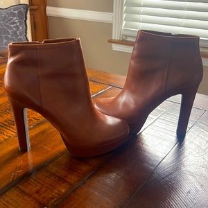 Gianni Bini ankle boots
